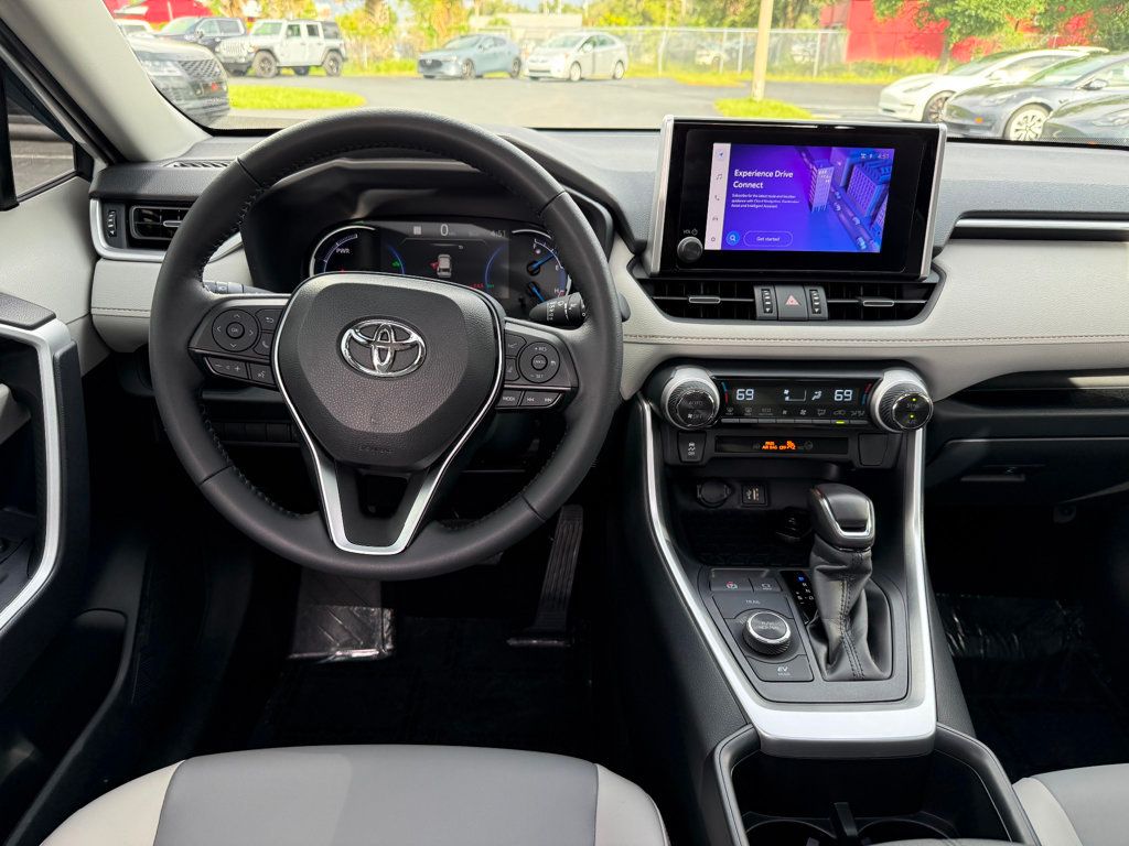 2025 Toyota RAV4 Hybrid XLE Premium AWD - 22925568 - 20