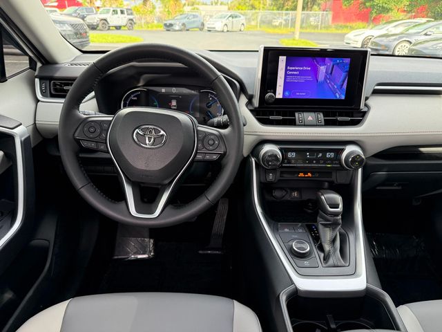 2025 Toyota RAV4 Hybrid XLE Premium AWD - 22925568 - 20