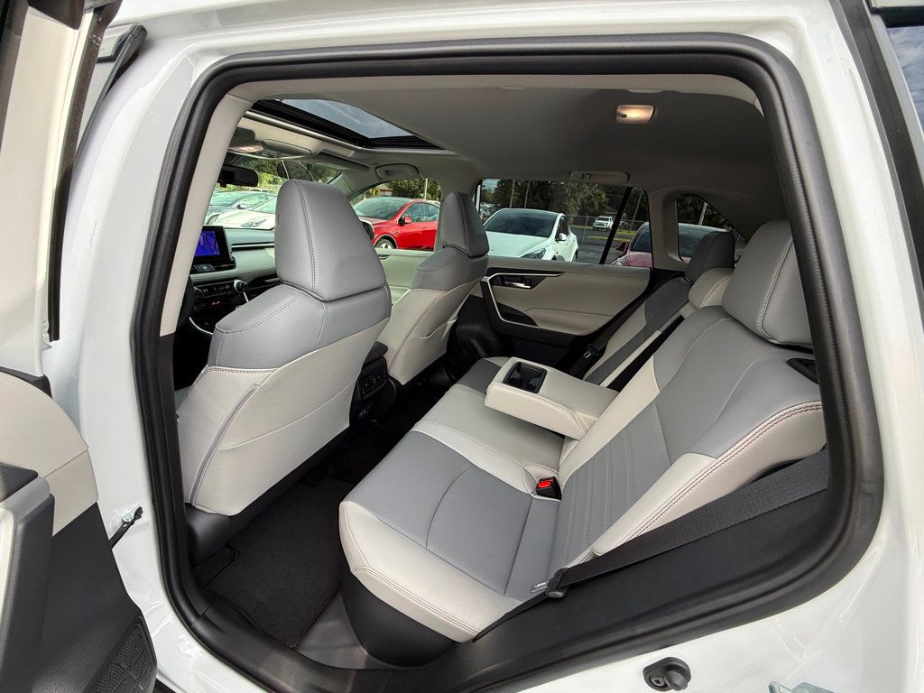 2025 Toyota RAV4 Hybrid XLE Premium AWD - 22925568 - 23