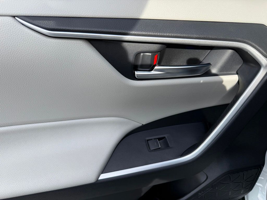 2025 Toyota RAV4 Hybrid XLE Premium AWD - 22925568 - 24