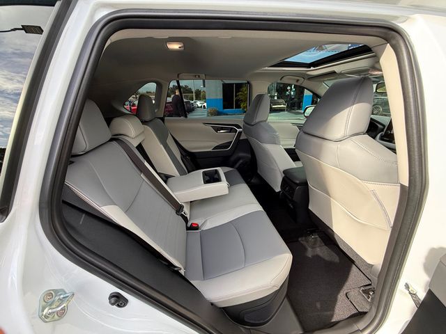 2025 Toyota RAV4 Hybrid XLE Premium AWD - 22925568 - 27
