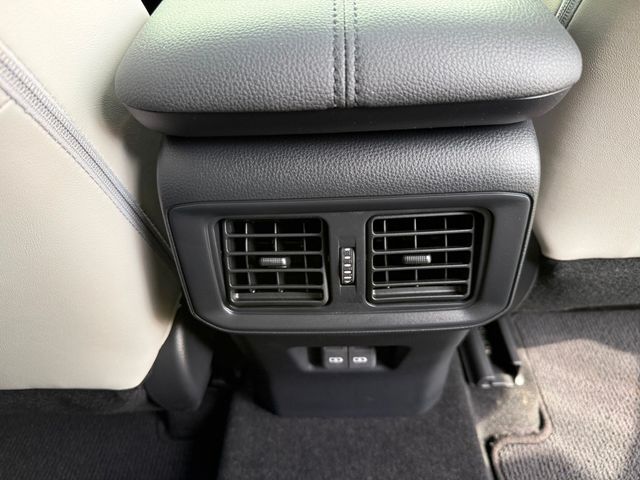 2025 Toyota RAV4 Hybrid XLE Premium AWD - 22925568 - 28