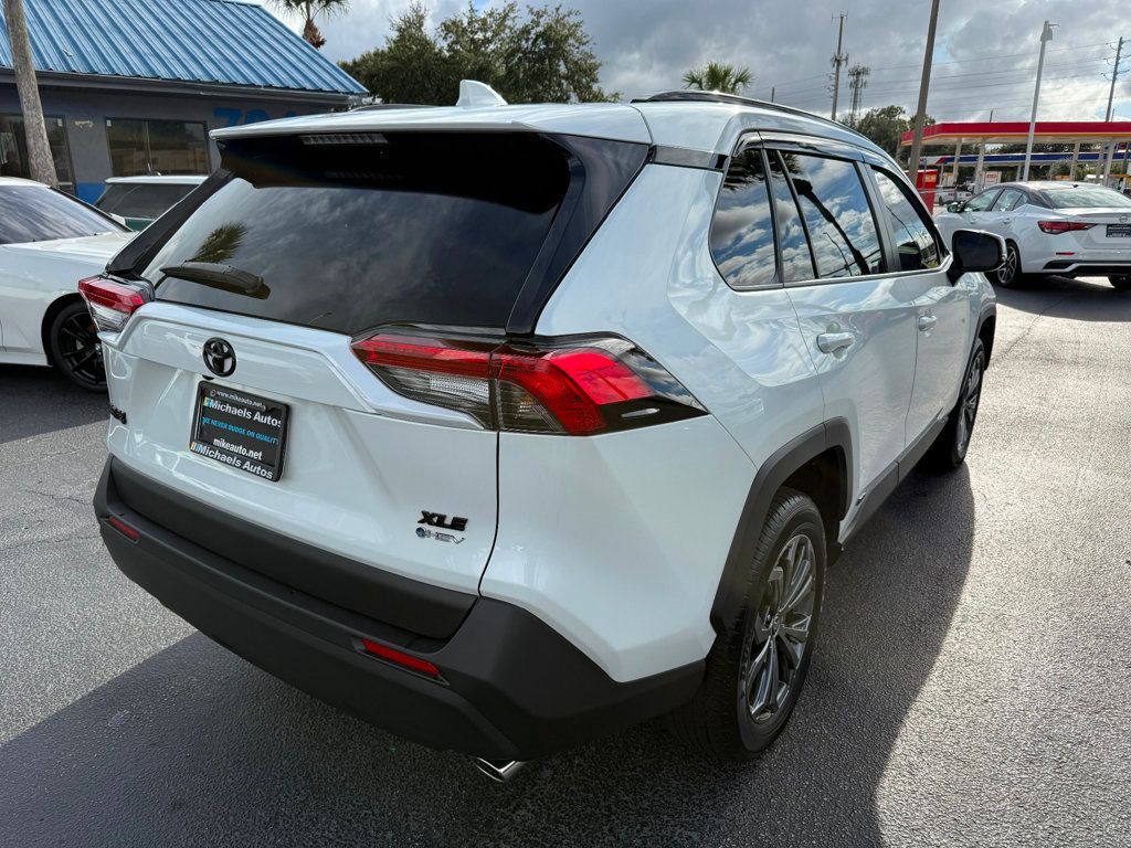 2025 Toyota RAV4 Hybrid XLE Premium AWD - 22925568 - 4