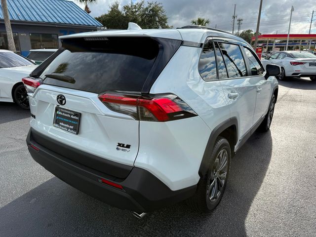 2025 Toyota RAV4 Hybrid XLE Premium AWD - 22925568 - 4