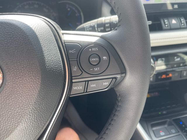 2025 TOYOTA RAV4  HYBRID XLE PREMIUM AWD W/ MULTIPLE PACKAGES ($3,600 VALUE!) - 23098155 - 16