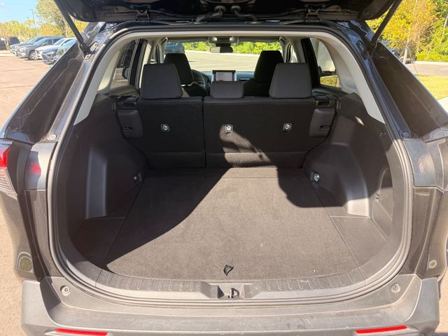 2025 Toyota RAV4 LE - 23065726 - 14