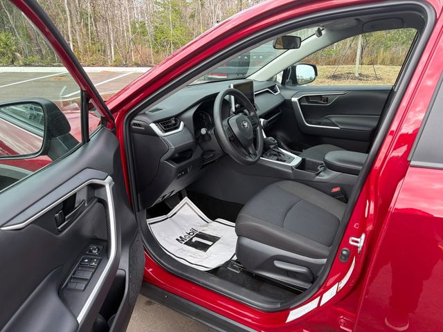 2025 Toyota RAV4 LE AWD - 22988028 - 2