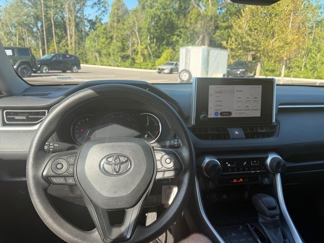 2025 Toyota RAV4 LE AWD - 23065725 - 1