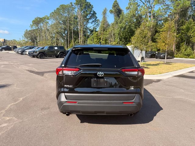 2025 Toyota RAV4 LE AWD - 23065726 - 13