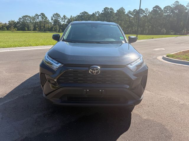 2025 Toyota RAV4 LE AWD - 23065726 - 18