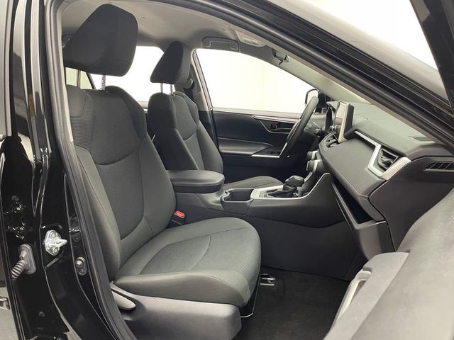 2025 Toyota RAV4 LE AWD - 22893495 - 16