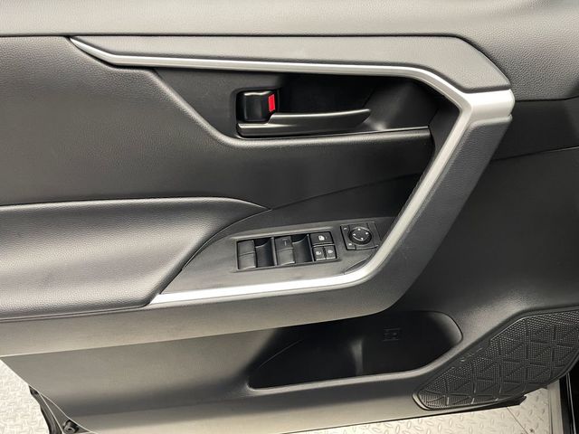2025 Toyota RAV4 LE AWD - 22893495 - 8