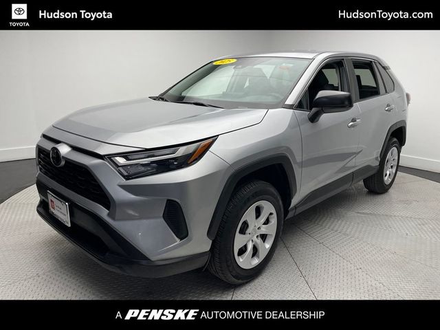 2025 Toyota RAV4 LE AWD - 22985230 - 0