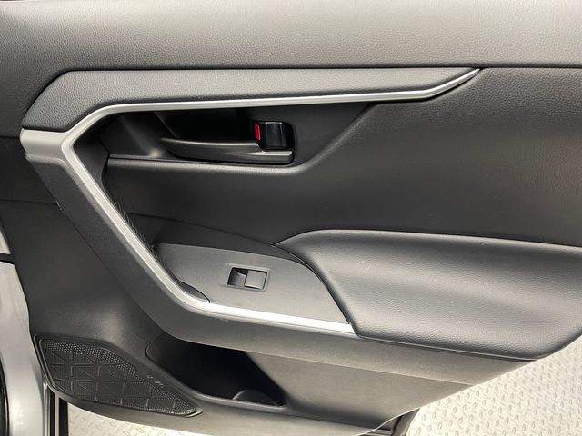 2025 Toyota RAV4 LE AWD - 22985230 - 33