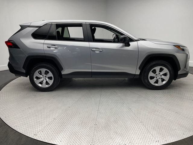 2025 Toyota RAV4 LE AWD - 22985230 - 3