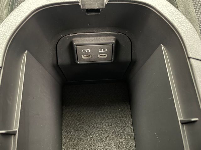 2025 Toyota RAV4 LE AWD - 22985232 - 28