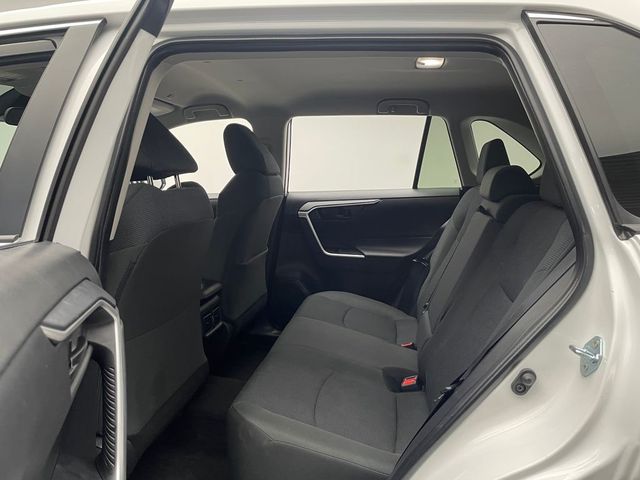 2025 Toyota RAV4 LE AWD - 22985232 - 31