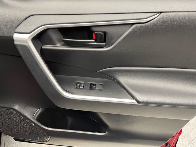 2025 Toyota RAV4 LE AWD - 22985233 - 13