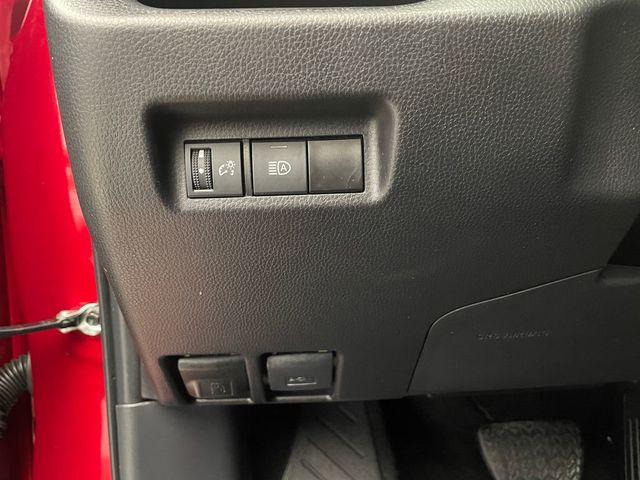 2025 Toyota RAV4 LE AWD - 22985233 - 18