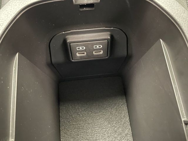 2025 Toyota RAV4 LE AWD - 22985233 - 28