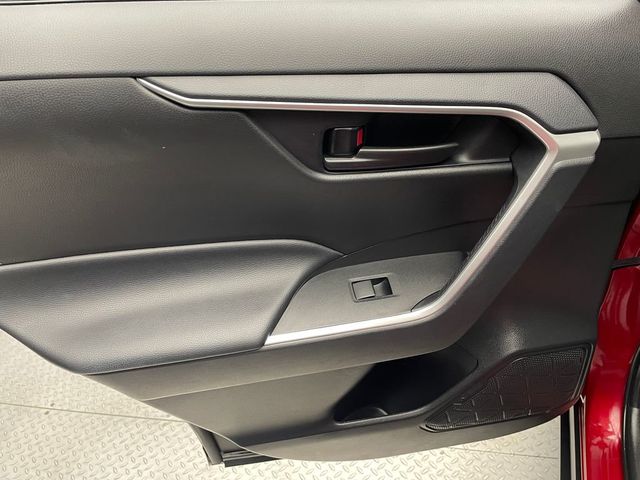 2025 Toyota RAV4 LE AWD - 22985233 - 30