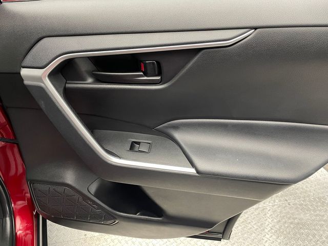2025 Toyota RAV4 LE AWD - 22985233 - 33
