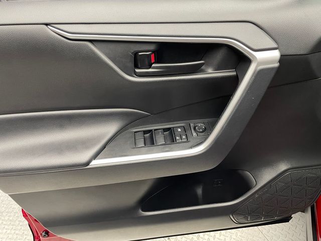 2025 Toyota RAV4 LE AWD - 22985233 - 8