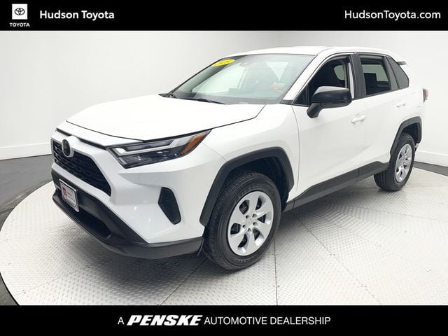 2025 Toyota RAV4 LE AWD - 22986018 - 0