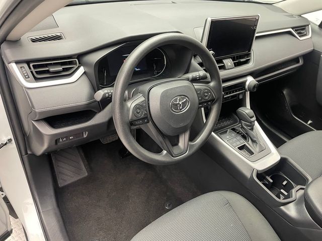 2025 Toyota RAV4 LE AWD - 22986018 - 10