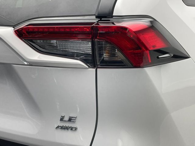2025 Toyota RAV4 LE AWD - 22986018 - 39