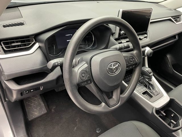 2025 Toyota RAV4 LE AWD - 22986020 - 10