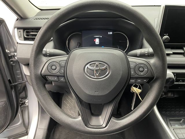 2025 Toyota RAV4 LE AWD - 22986020 - 19