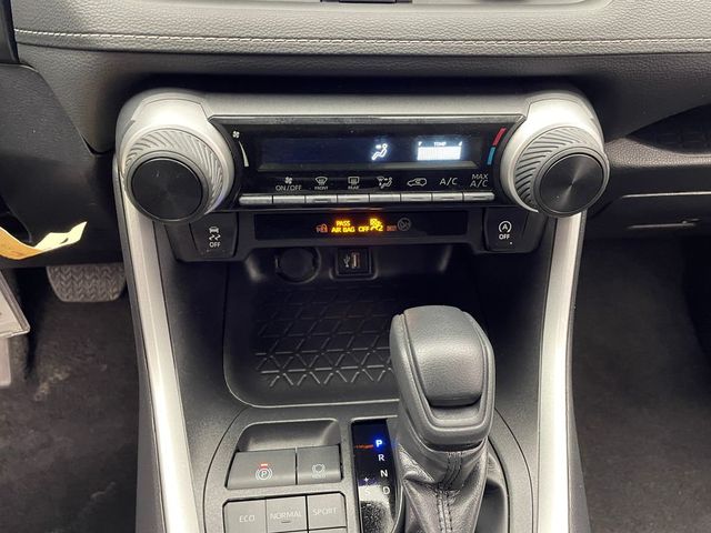 2025 Toyota RAV4 LE AWD - 22986020 - 25
