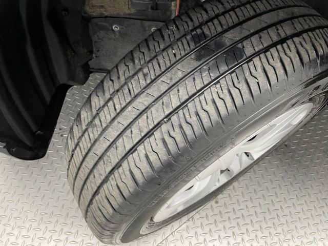 2025 Toyota RAV4 LE AWD - 22986020 - 43