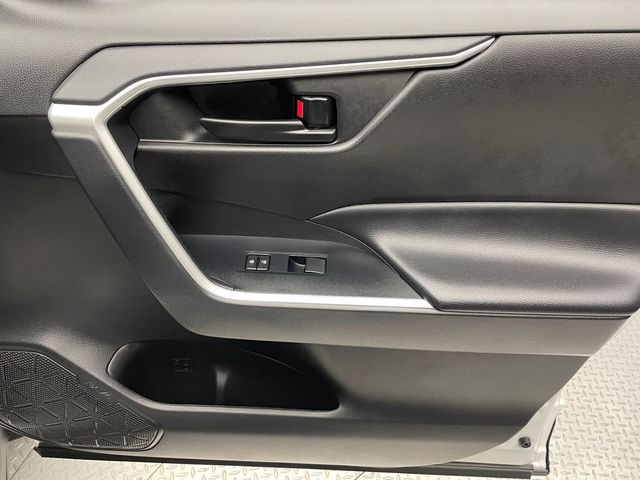2025 Toyota RAV4 LE AWD - 22986021 - 13