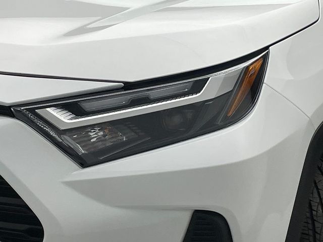 2025 Toyota RAV4 LE AWD - 22986021 - 41