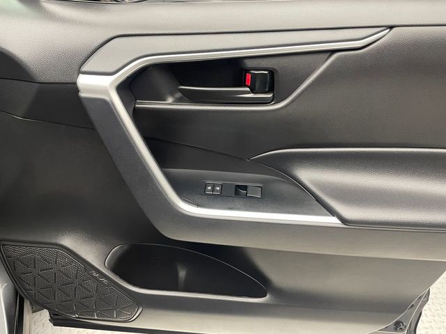 2025 Toyota RAV4 LE AWD - 22986070 - 13