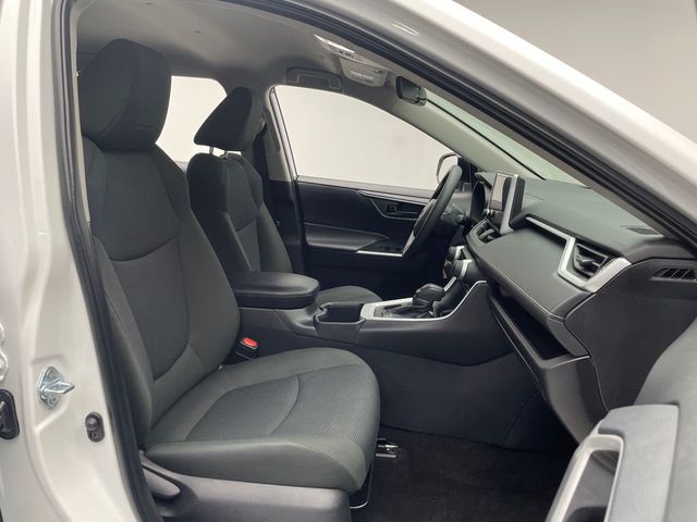 2025 Toyota RAV4 LE AWD - 22986071 - 16