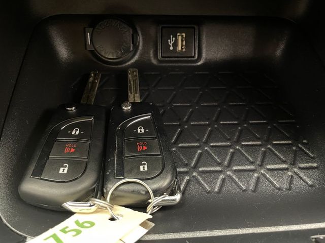 2025 Toyota RAV4 LE AWD - 22986071 - 26