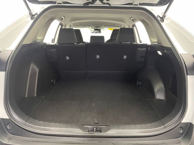 2025 Toyota RAV4 LE AWD - 22986071 - 37