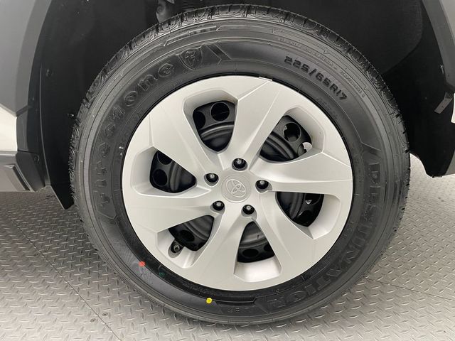 2025 Toyota RAV4 LE AWD - 22986071 - 42
