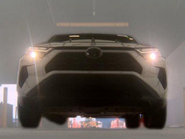 2025 Toyota RAV4 LE FWD - 23060288 - 3