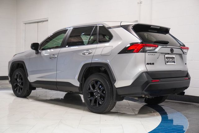 2025 Toyota RAV4 LE FWD - 23031030 - 30