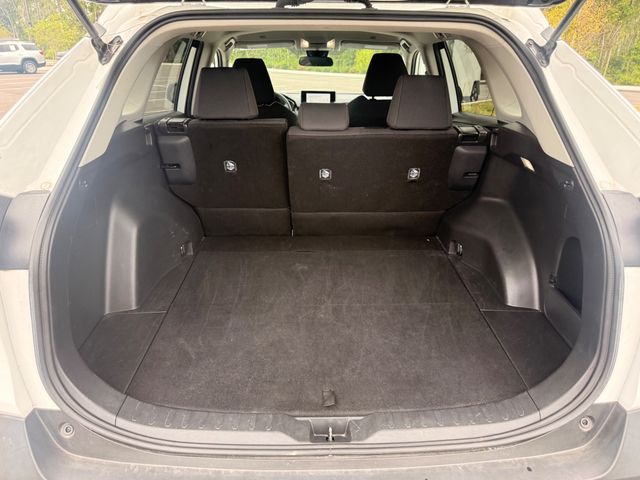 2025 Toyota RAV4 LE FWD - 23073146 - 13