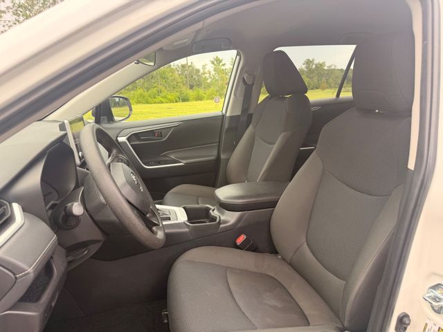 2025 Toyota RAV4 LE FWD - 23073146 - 8