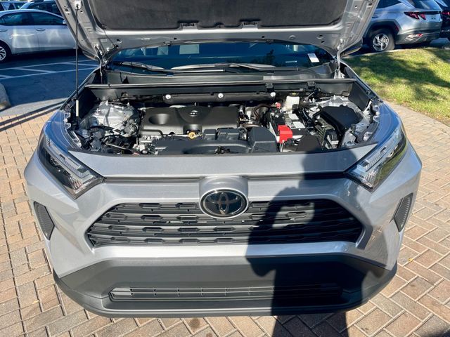 2025 Toyota RAV4 LE FWD - 22939277 - 14