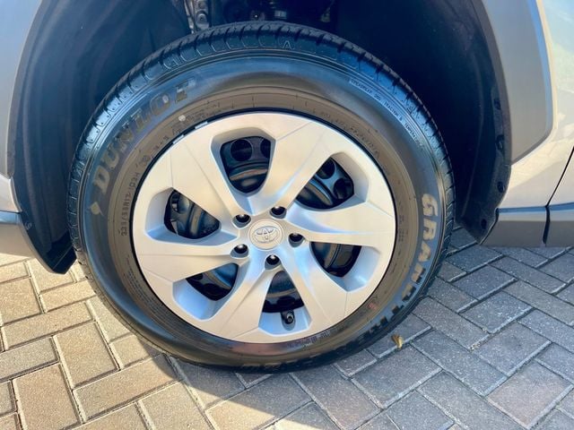 2025 Toyota RAV4 LE FWD - 22939277 - 7