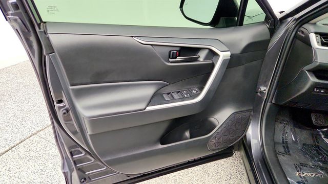 2025 Toyota RAV4 LE FWD w/ Blind Spot Monitor - 23075740 - 9