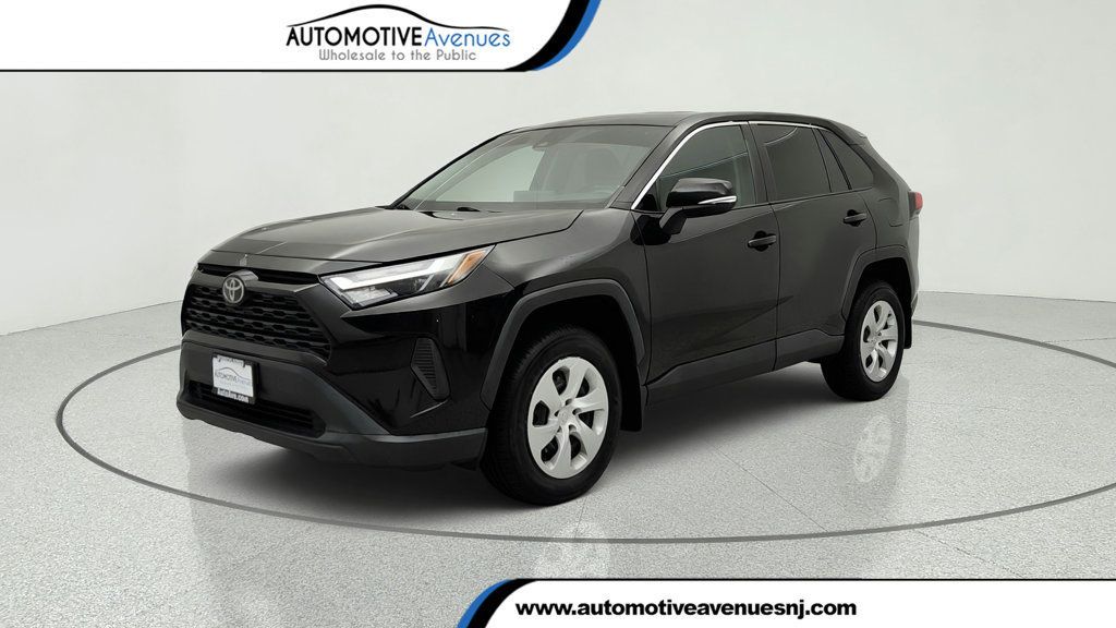 2025 Toyota RAV4 LE FWD w/ Blind Spot Monitor Package - 23044396 | Video 1