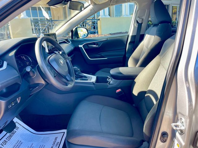 2025 Toyota RAV4 XLE - 22968266 - 10